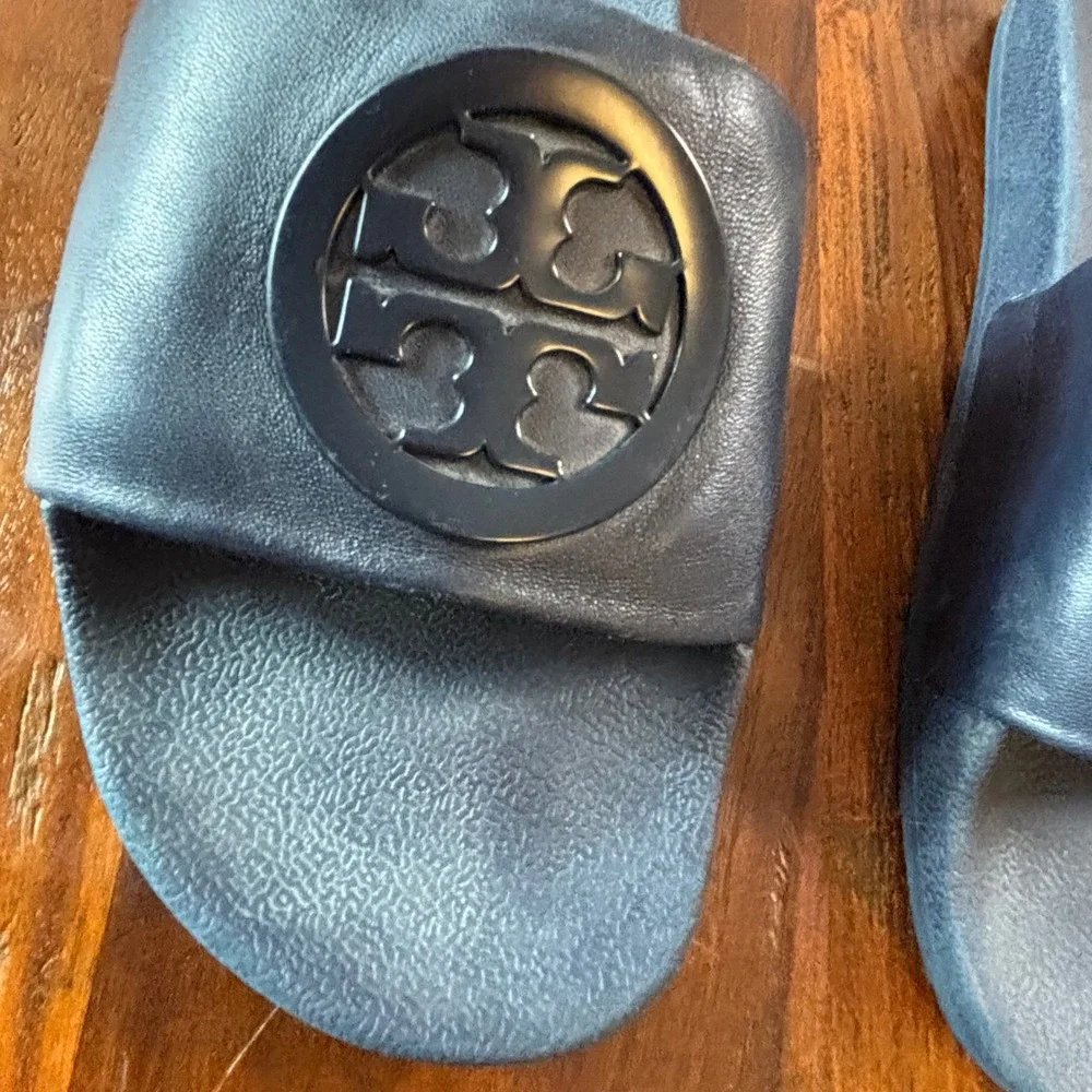 Tory Burch Miller Sport Slides Navy Blue Leather Logo Medallion Sandals Size 9
